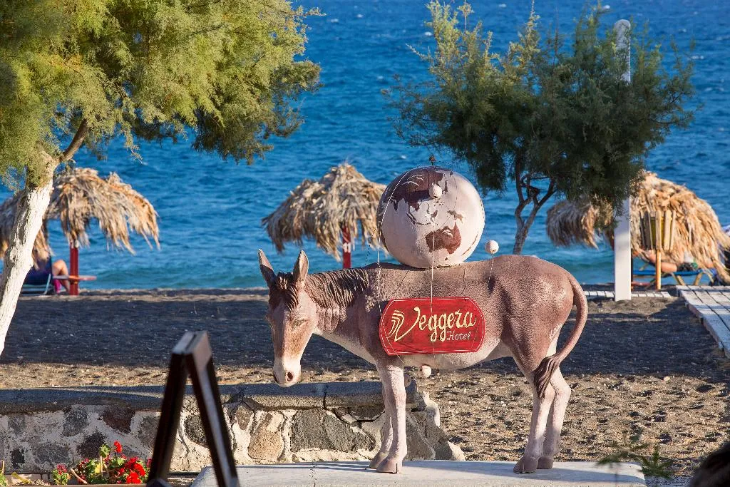 Beach, Veggera Hotel, Santorini