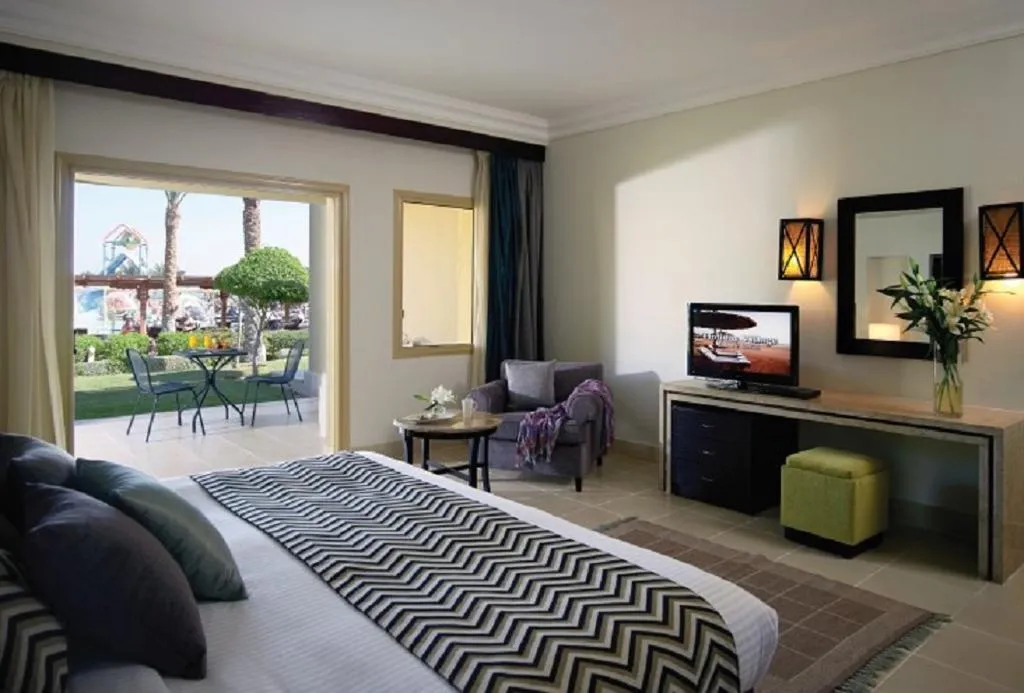 DOUBLE WITH JACUZZI Room, Coral Sea Holiday Resort & Aqua Park, Red Sea Riviera