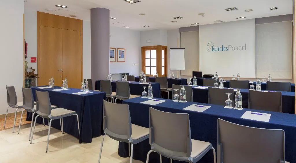 Conferences, Porcel Torre Garden, Madrid
