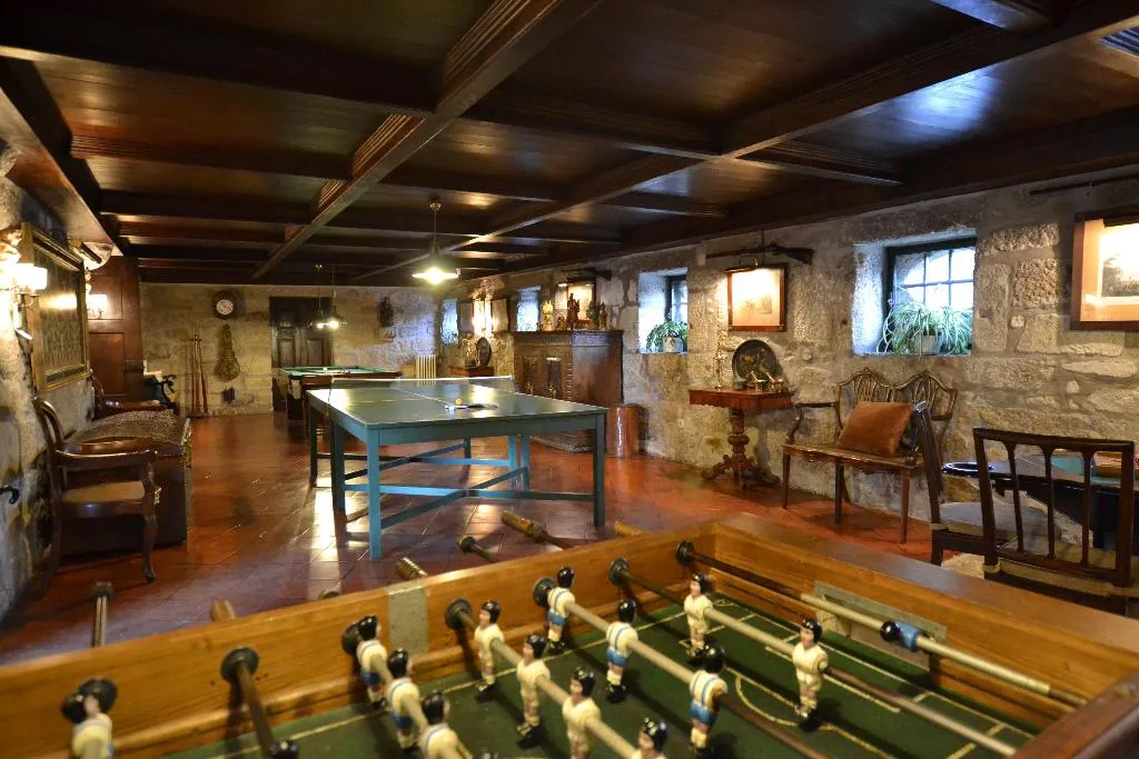 Sports and Entertainment, Casa Das Paredes, Porto