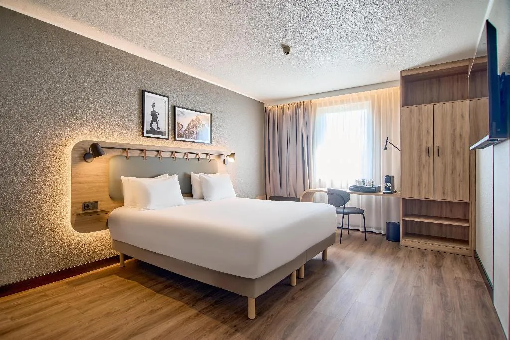 DOUBLE SUPERIOR KING BED Room, Campanile Prime Krakow Old Town, Krakow