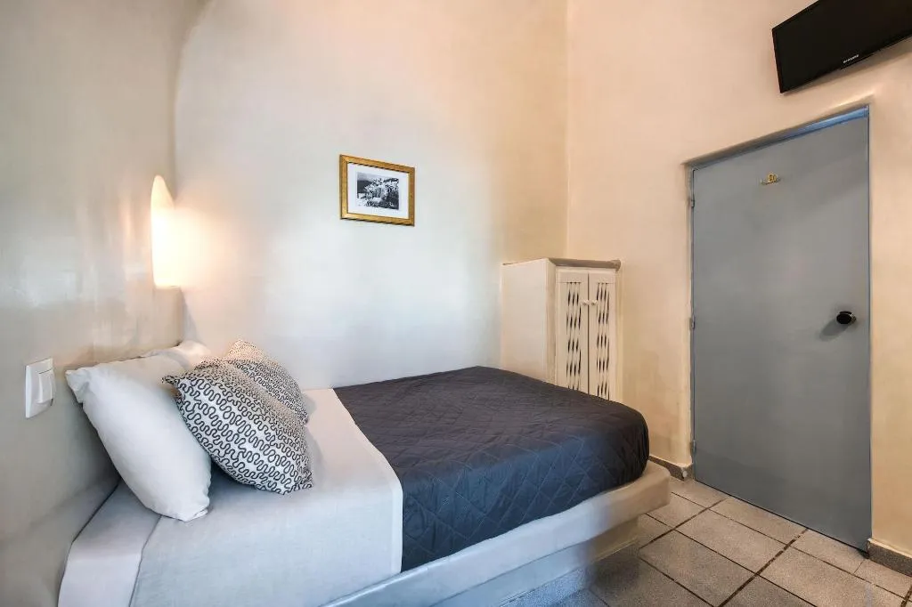 Room, Hotel Katerina's Castle, Santorini