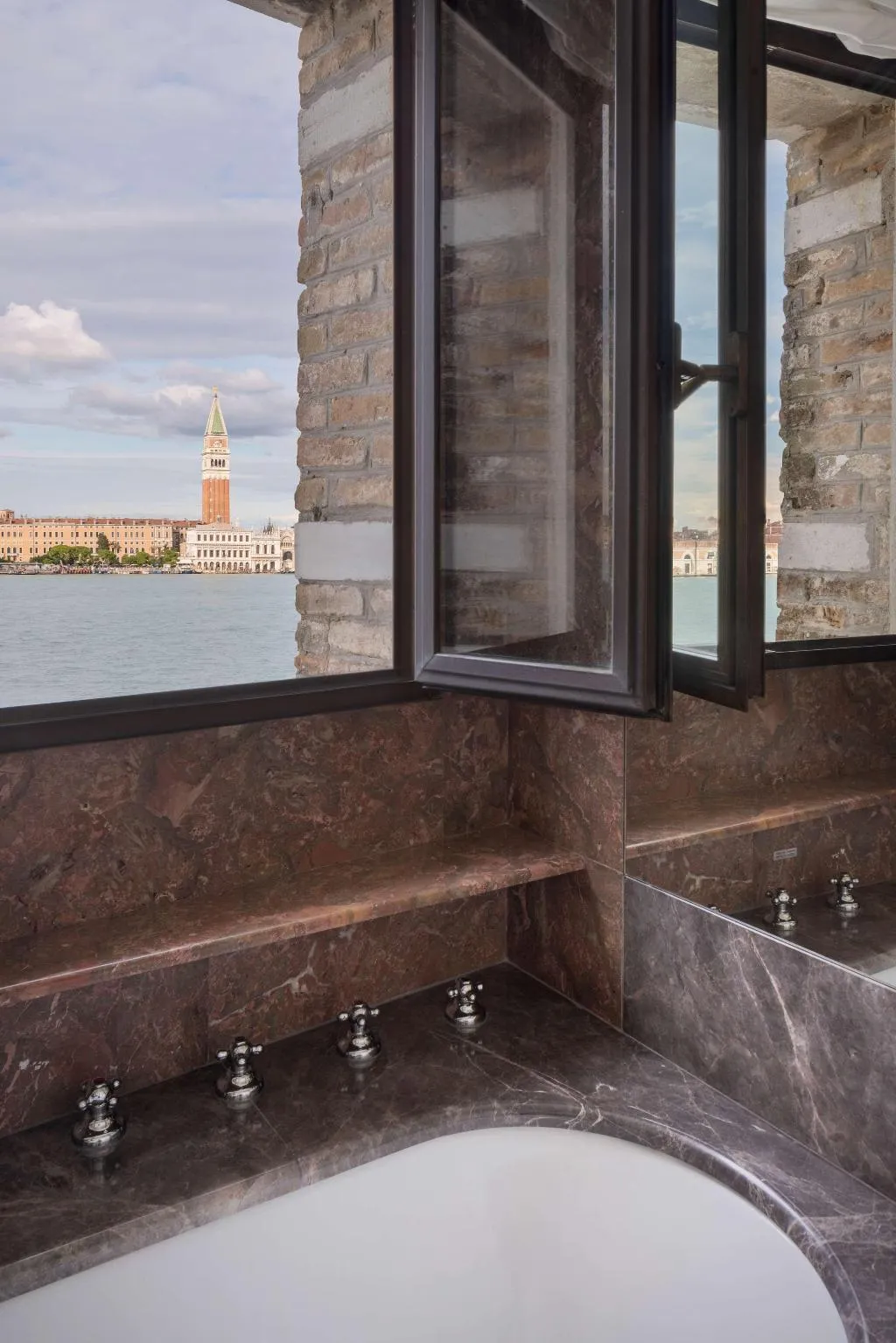 SUITE WITH VIEWS Room, Hotel Cipriani, A Belmond Hotel, Venice, Venice