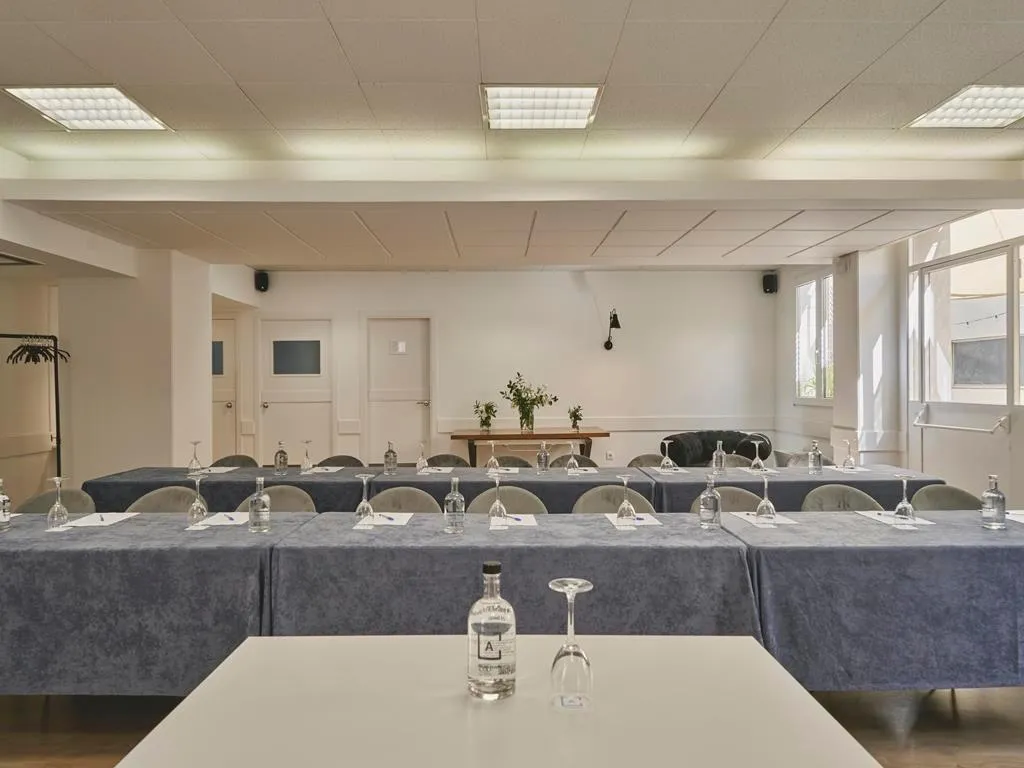 Conferences, Tres Torres Atiram Hotel, Barcelona