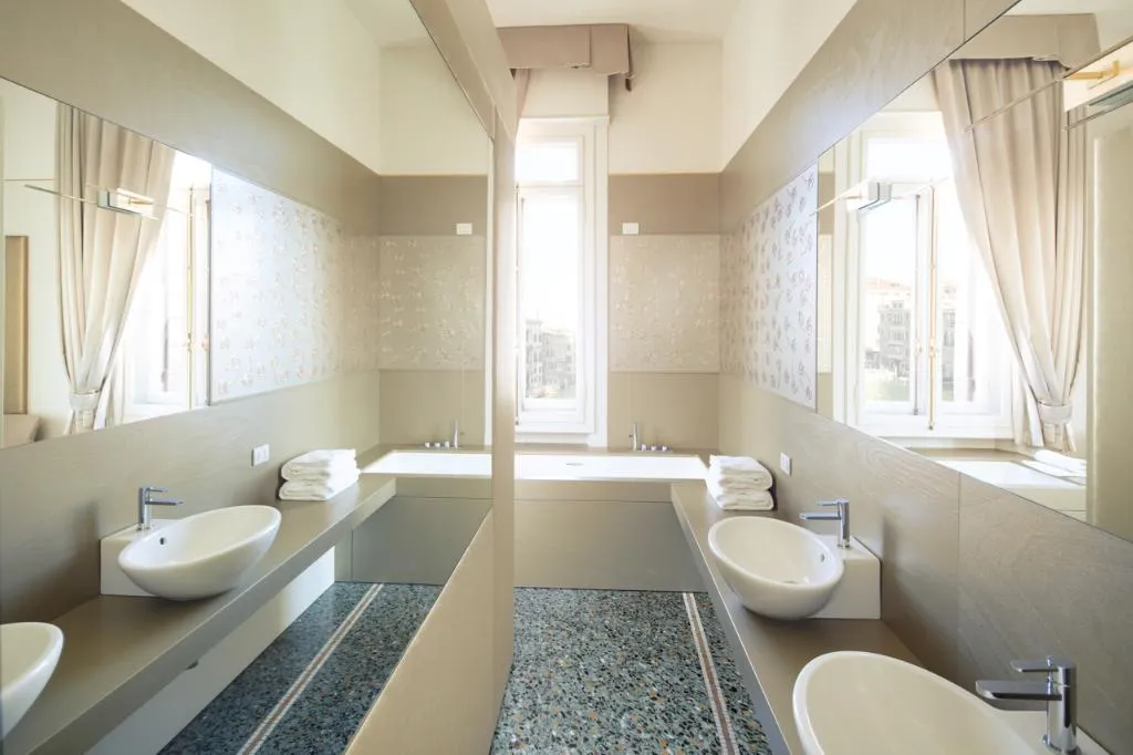 JUNIOR SUITE CITY VIEW Room, Palazzo Barocci, Venice
