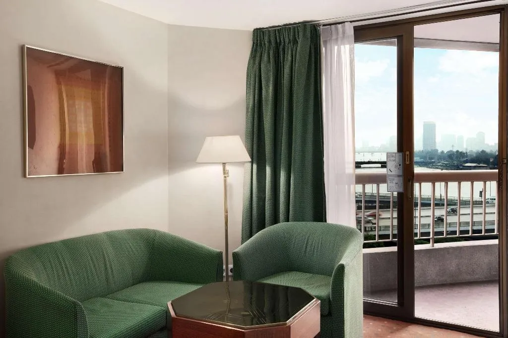 DOUBLE EXECUTIVE KING BED Room, Ramses Hilton, Cairo