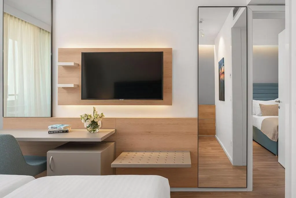 TWIN TWO BEDS Room, Valamar Meteor Hotel, Split