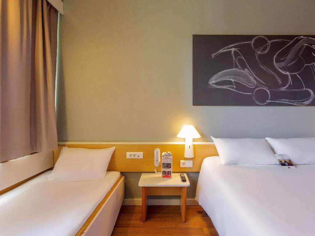 DOUBLE WITH DOUBLE BED Room, ibis Alicante Elche, Costa Blanca