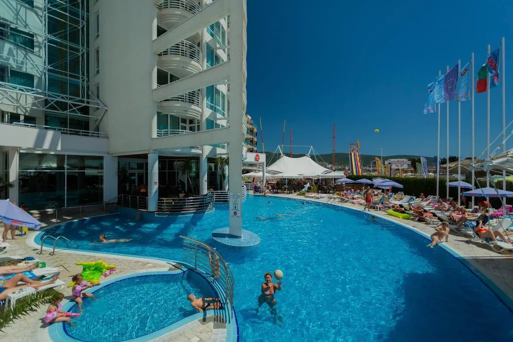 Pool, Grand Victoria, Bourgas