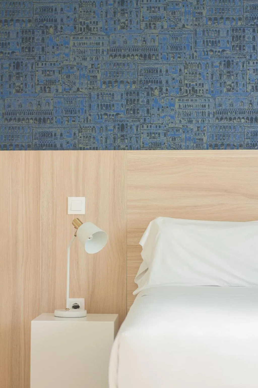 Room, Room Select Porto Suites, Porto