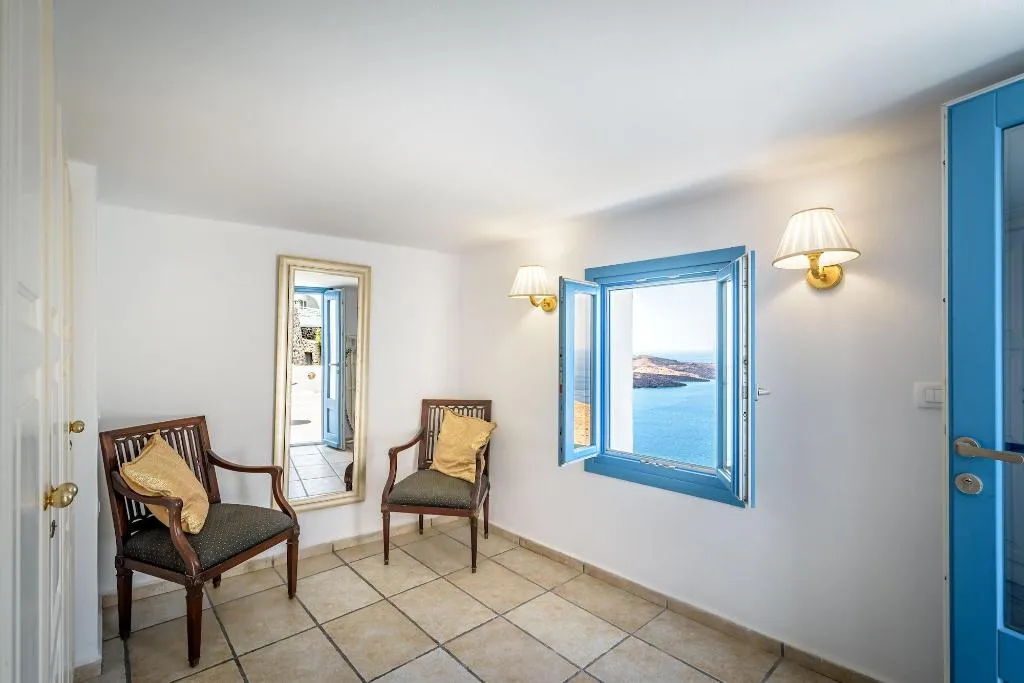 Room, Golden Grey Goose, Santorini