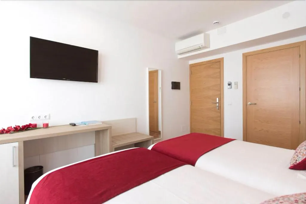 Room, Hostal Menurka, Menorca