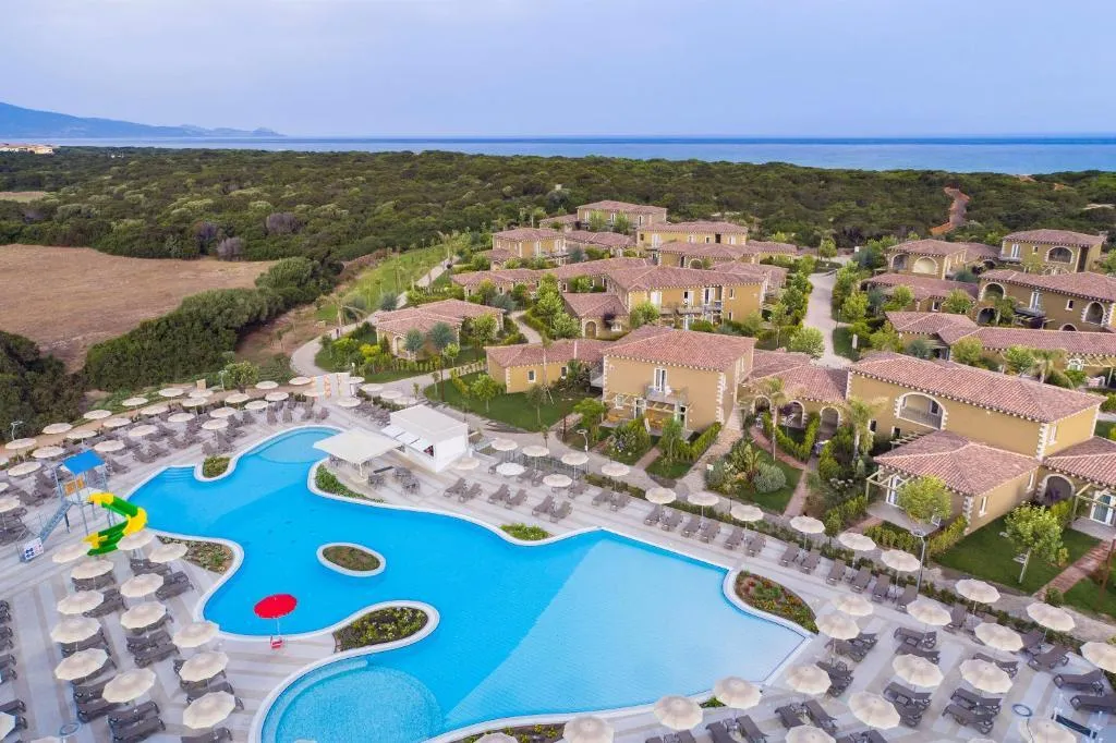 Pool, Is Serenas Badesi Resort, Alghero