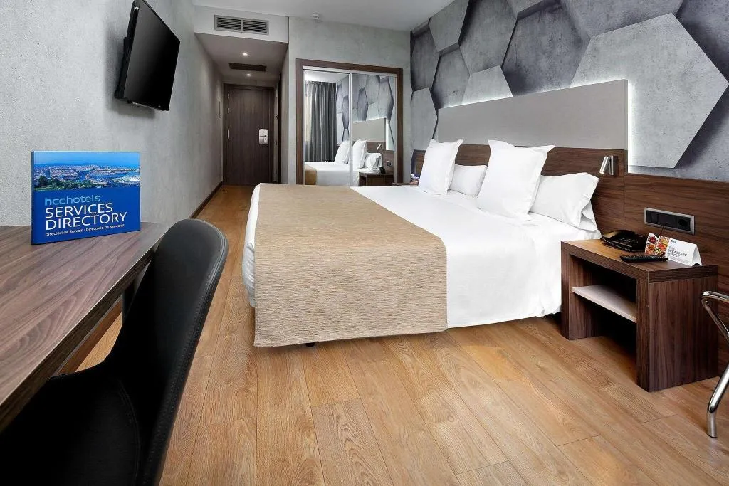 DOUBLE SINGLE USE TWO BEDS Room, Hcc Montblanc, Barcelona