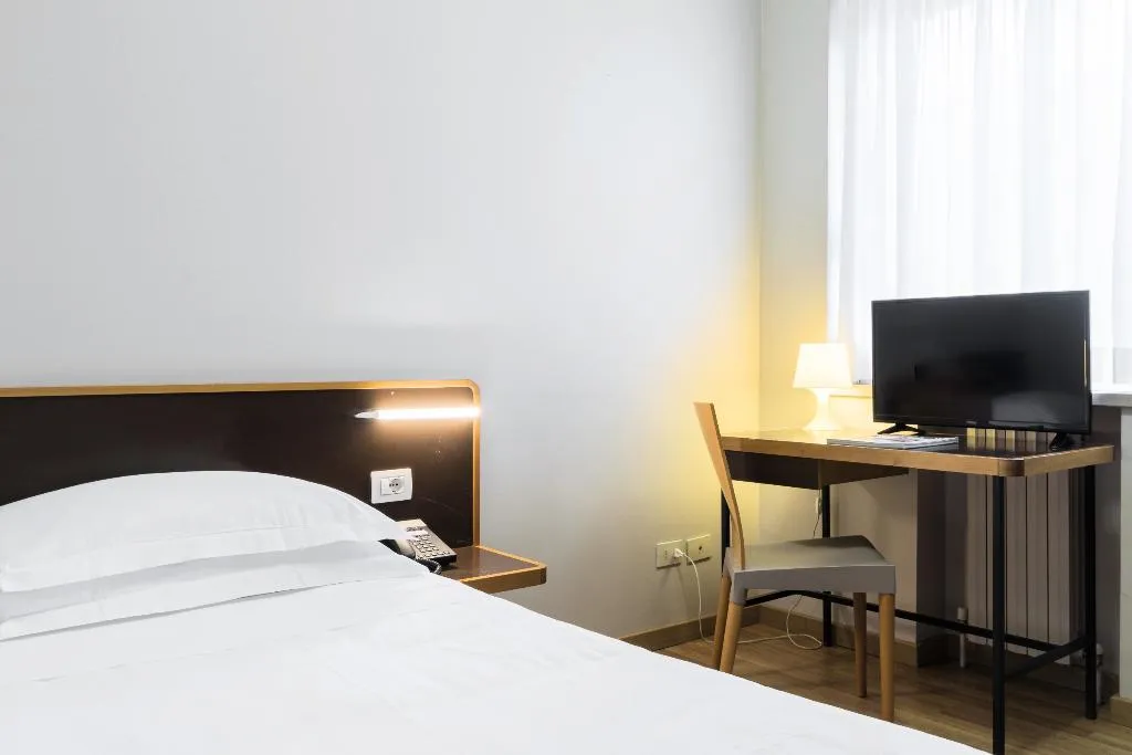 DOUBLE SINGLE USE STANDARD Room, B&B Hotel Milano Ornato, Milan
