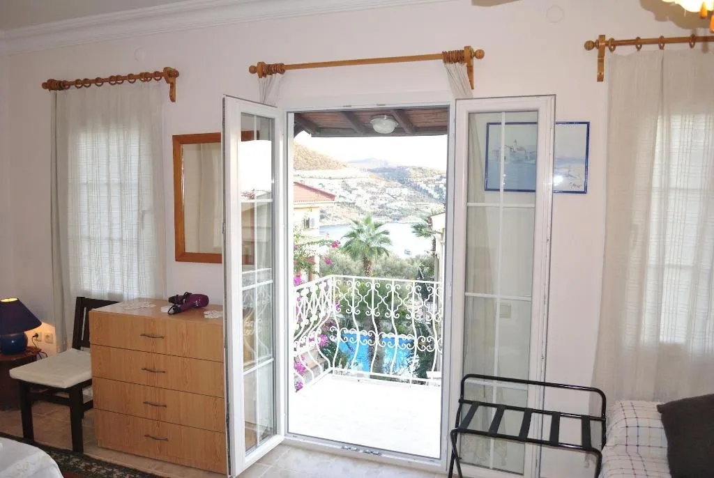 Room, Dionysia, Antalya