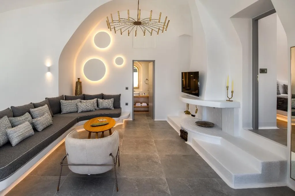 SUITE WITH PRIVATE POOL Room, Eteoro Suites, Santorini
