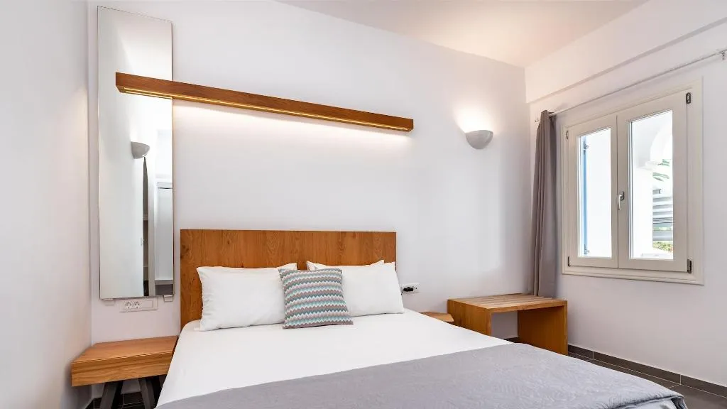 Room, Stelios Place, Santorini