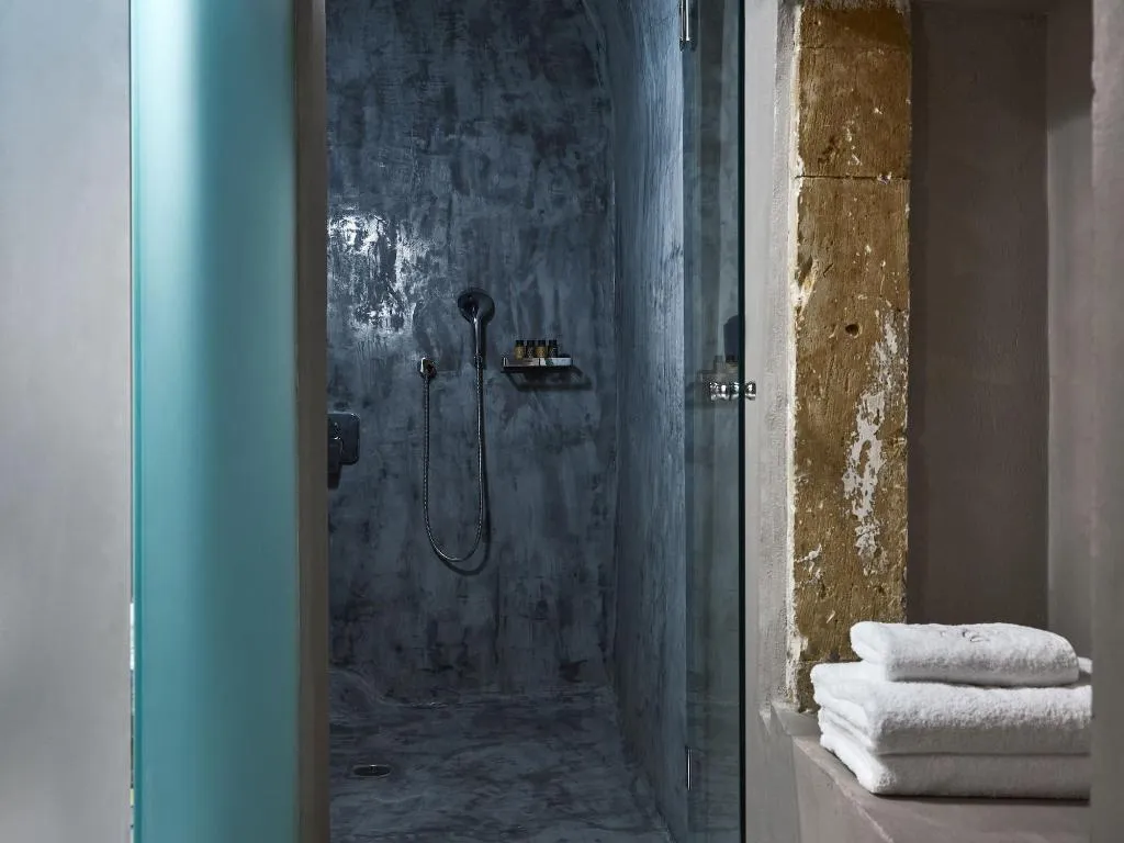Room, Chania Inn, Crete