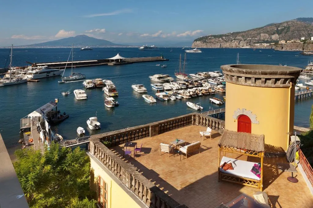 Terrace, Marina Piccola 73, Naples
