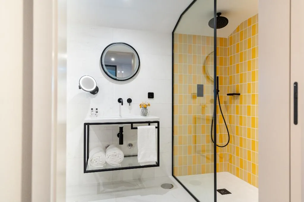 SINGLE PREMIUM Room, The Editory Garden Baixa Porto Hotel, Porto