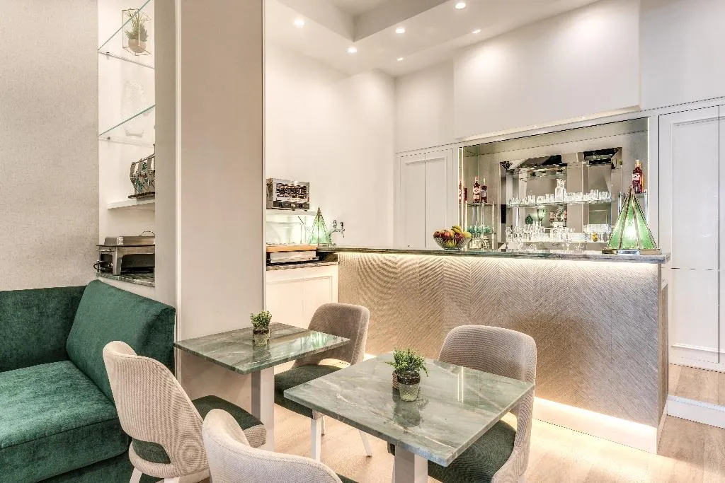 Restaurant, Sorrento City, Naples