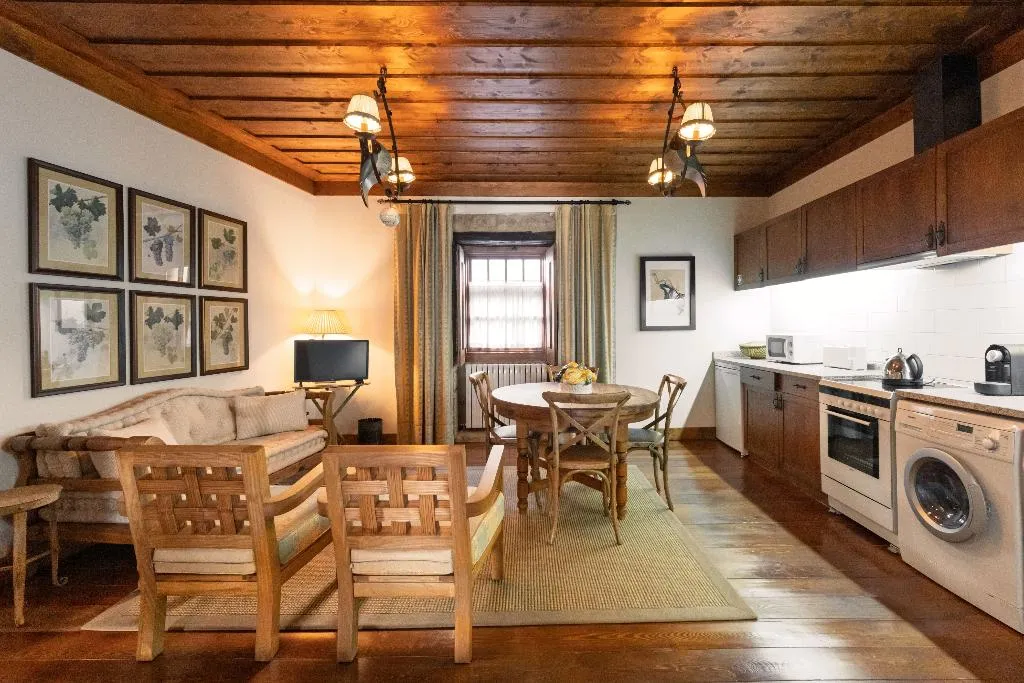 APARTMENT TWO BEDROOMS Room, Casas Da Memória, Porto