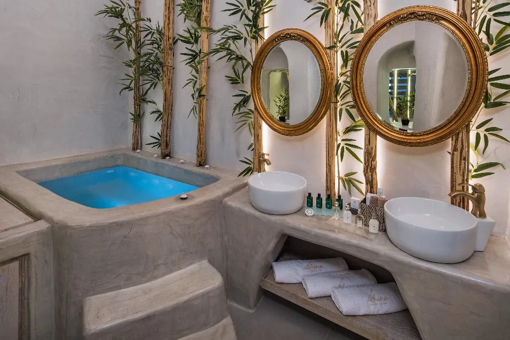 SUITE GRAND Room, Athina Luxury Suites, Santorini