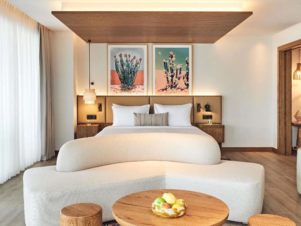 SUITE POOL VIEW KING BED Room, Hyde Bodrum ALL INCLUSIVE, Bodrum