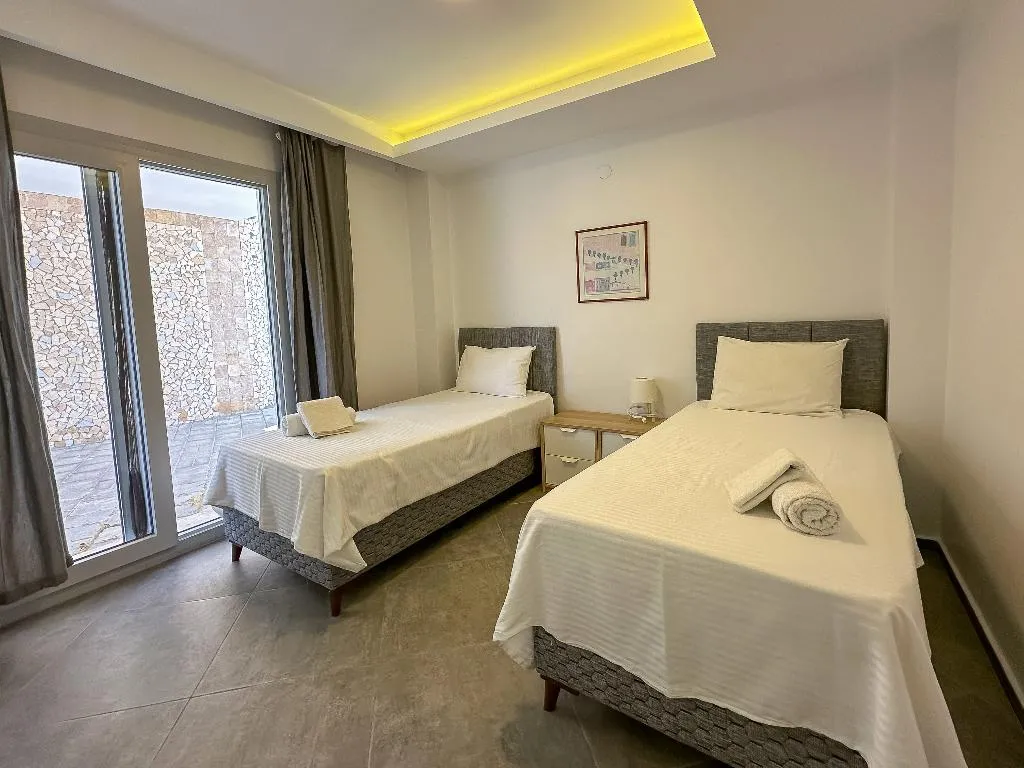 APARTMENT TWO BEDROOMS TWO BATHROOMS Room, Lavender Residence, Izmir