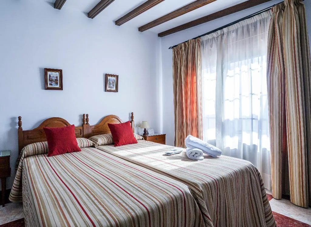 Double or Twin CLASSIC WITH BALCONY Room, El Molino, Seville