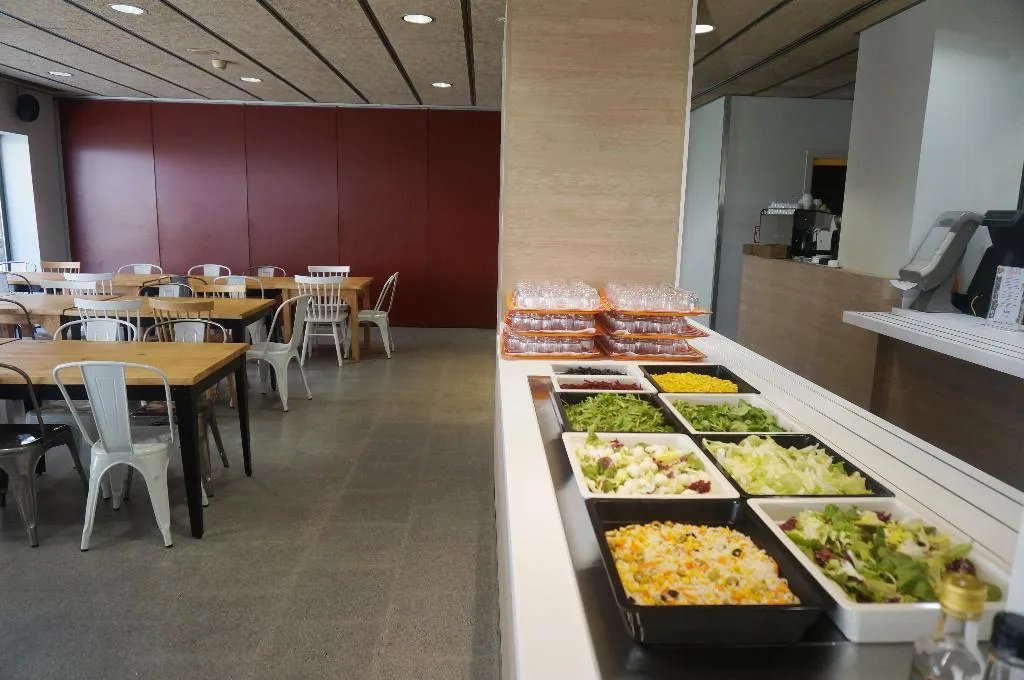 Restaurant, Youth Hostel Pere Tarres, Barcelona