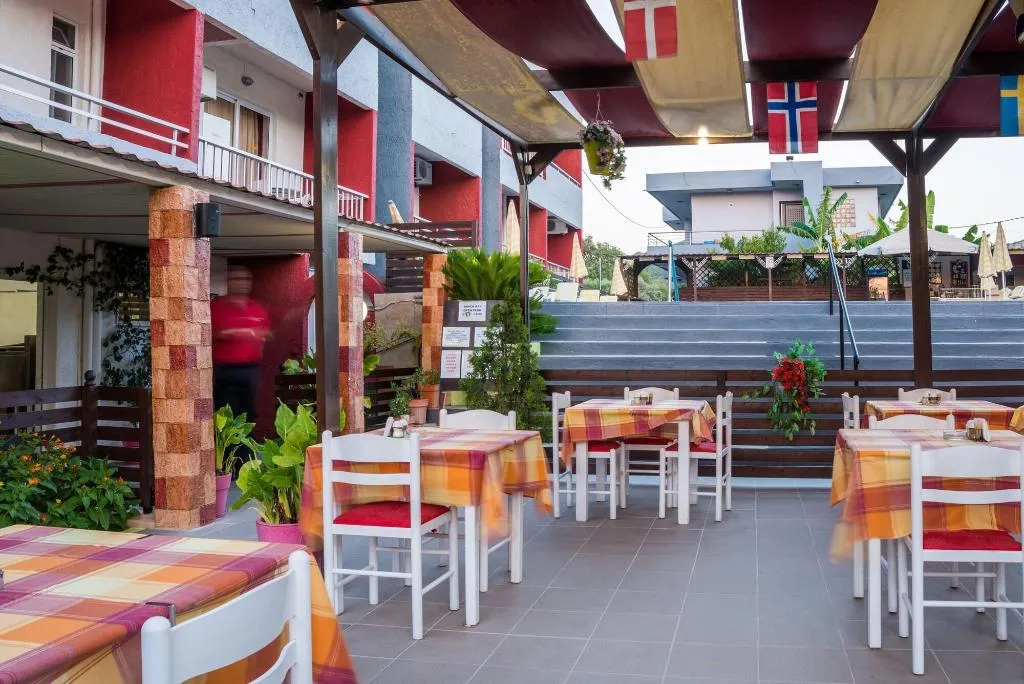 Restaurant, Lisa, Rhodes