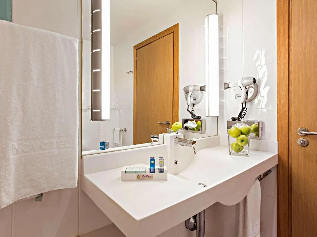 DOUBLE SUPERIOR Room, Novotel Salerno Est Arechi, Naples