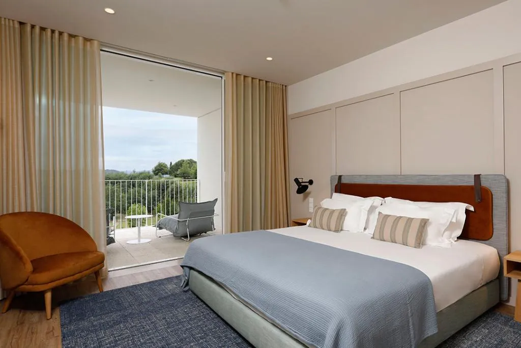 SUITE WITH BALCONY Room, Montebelo Aguieira Lake Resort & Spa, Porto