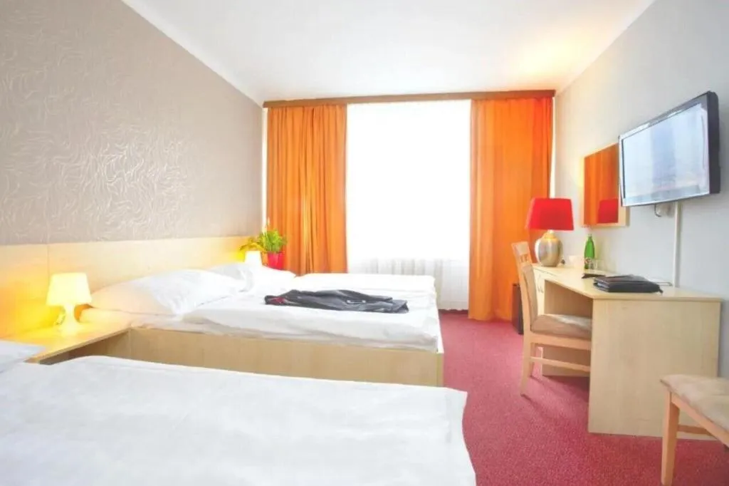 APARTMENT TWO BEDROOMS Room, Charles Central, Prague