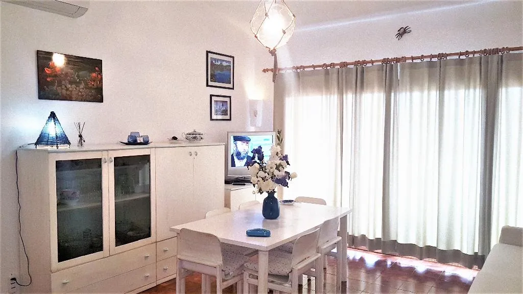 APARTMENT CAPACITY 6 TWO BEDROOMS Room, Villaggio Marineledda, Olbia