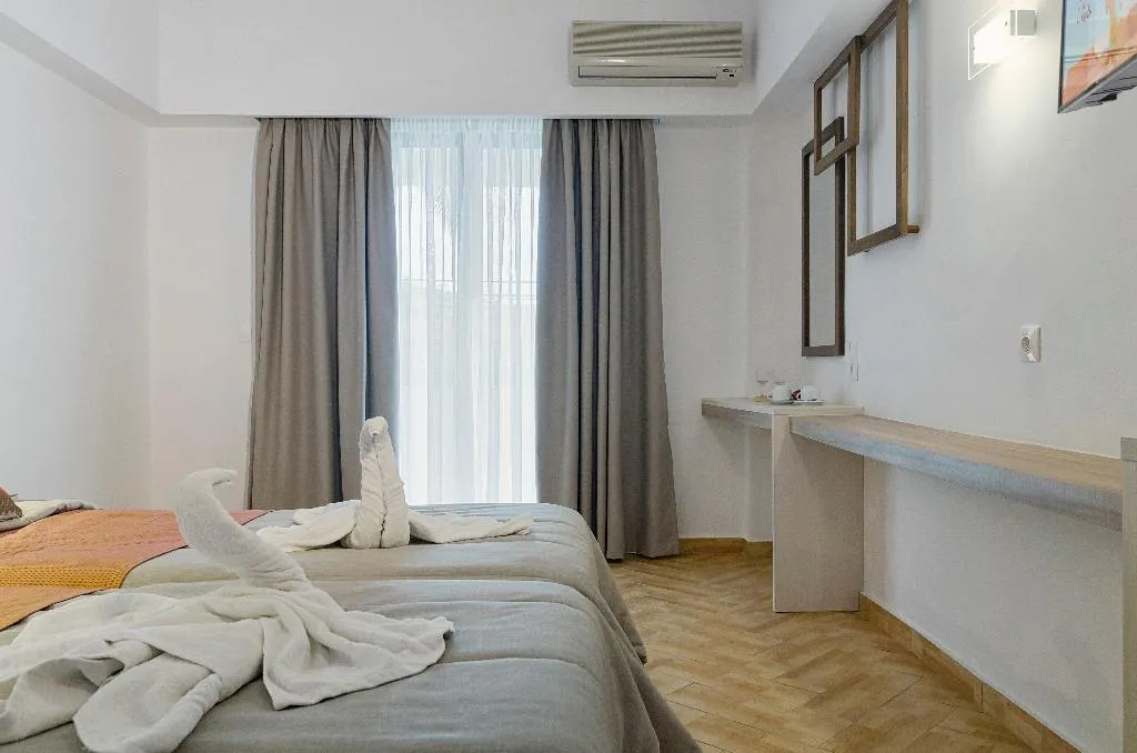 Double or Twin GARDEN VIEW Room, Begeti Bay, Crete