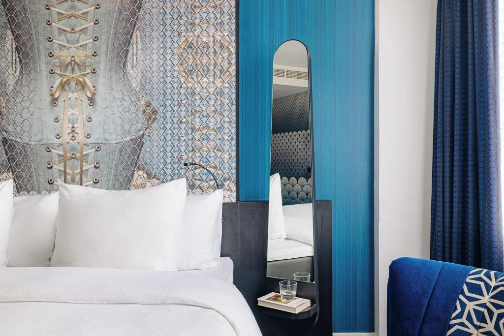 QUADRUPLE STANDARD Room, Leonardo Eden Hotel Amsterdam City Center, Amsterdam
