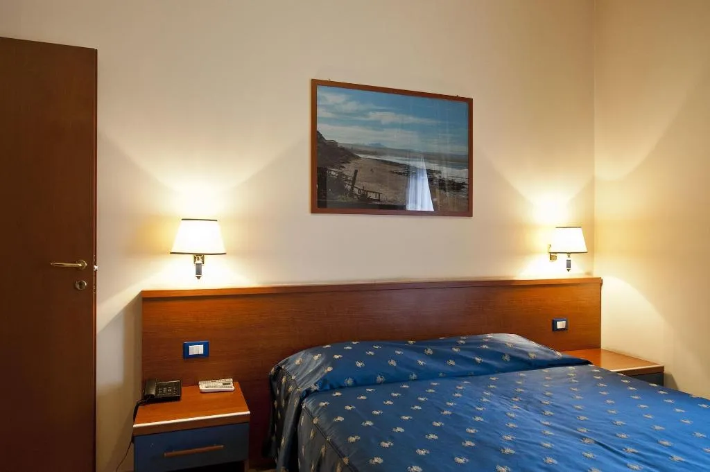 Room, Hotel 4 Pini, Rome
