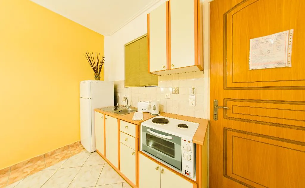 APARTMENT STANDARD Room, Remezzo Apartments & Studios, Zante