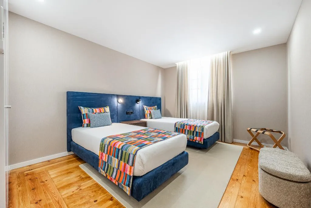 APARTMENT THREE BEDROOMS TWO BATHROOMS Room, Casas do Porto - Ribeira Apartments, Porto