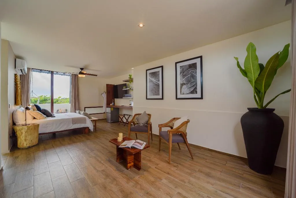 DOUBLE SUPERIOR WITH TERRACE Room, K'uyen Boutique Hotel, Cancun Area