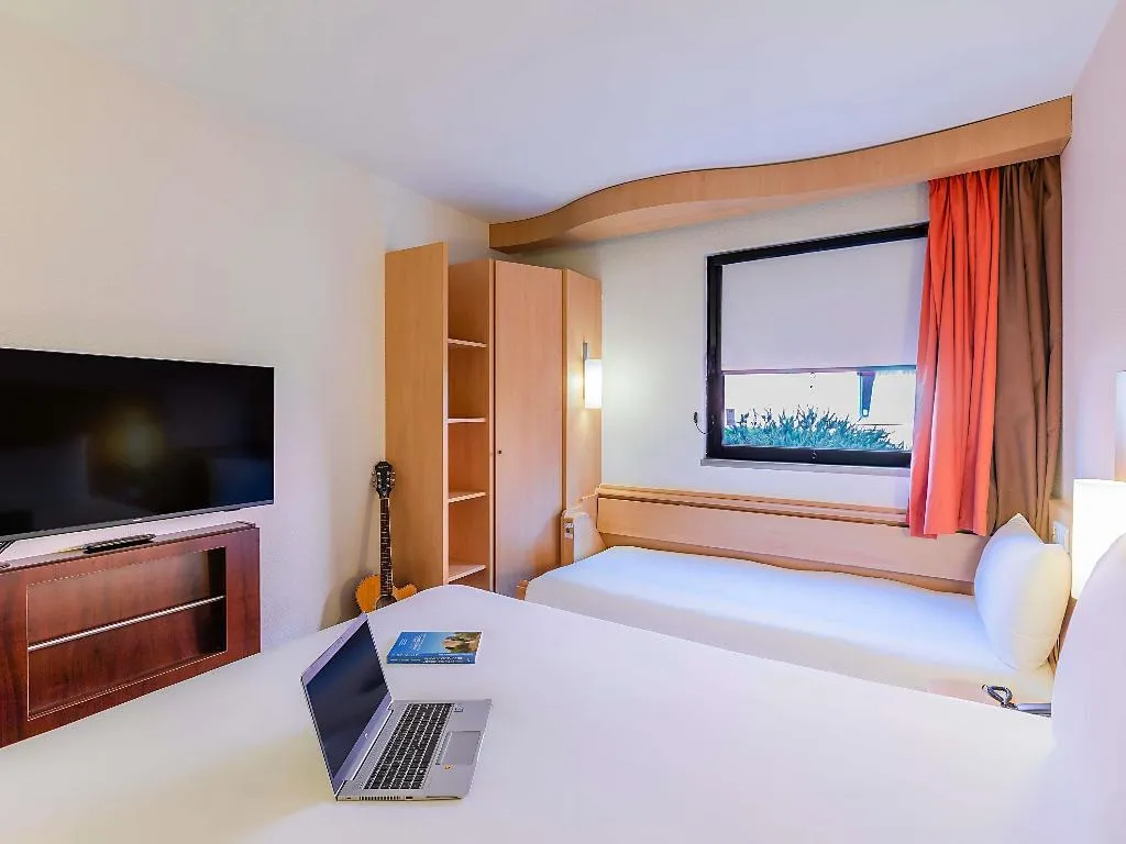 DOUBLE WITH DOUBLE BED Room, ibis Lisboa Sintra, Lisbon
