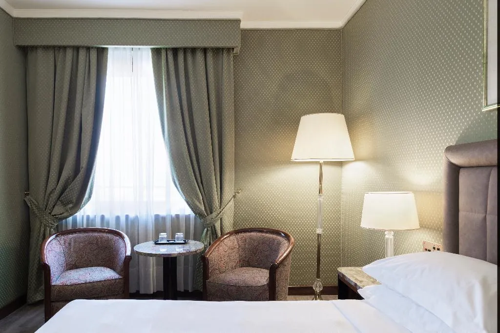 DOUBLE DELUXE Room, Doria Grand Hotel, Milan