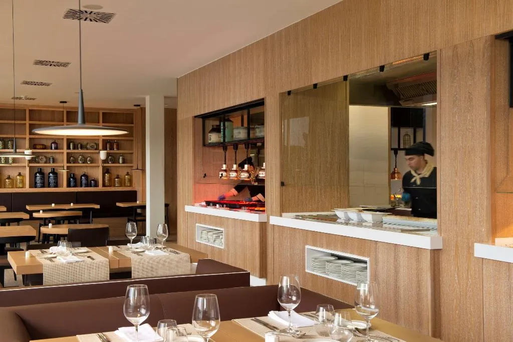 Restaurant, Meliá Cala Galdana, Menorca