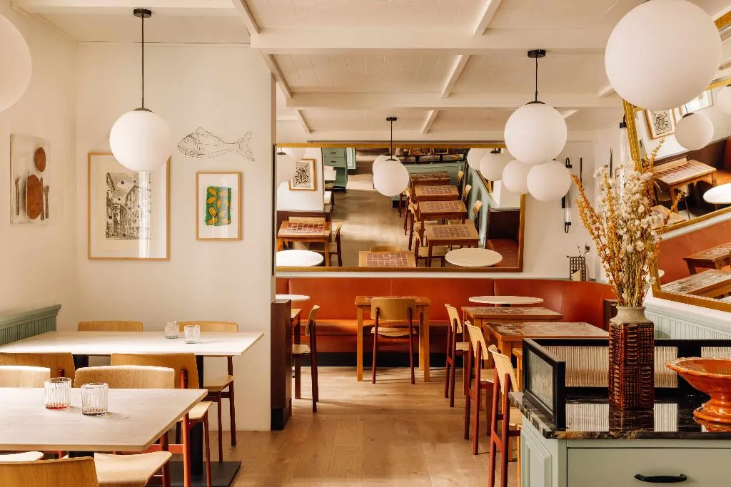 Restaurant, Locke De Santa Joana, Lisbon