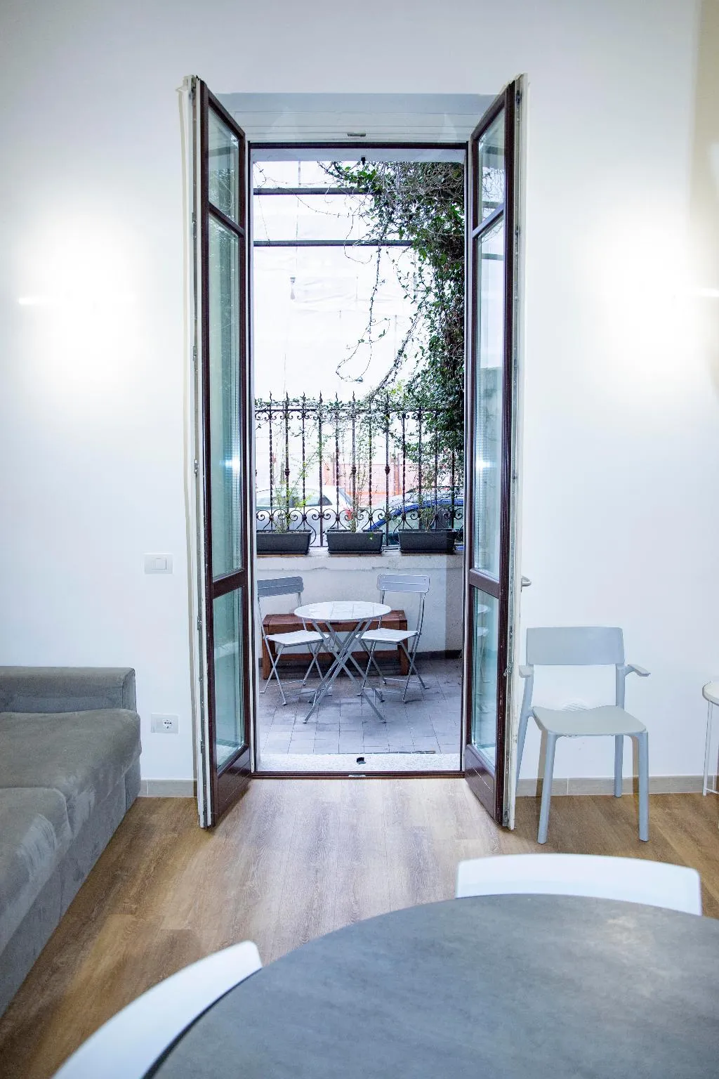 STUDIO CAPACITY 4 Room, Easy Apartment Navigli, Milan