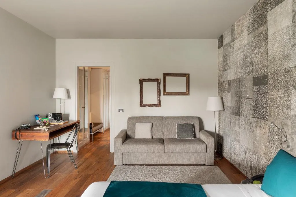 JUNIOR SUITE STANDARD Room, Living Hotel Milano, Milan