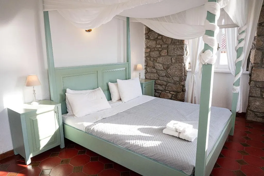 Room, Dionysos Poros, Kalamata